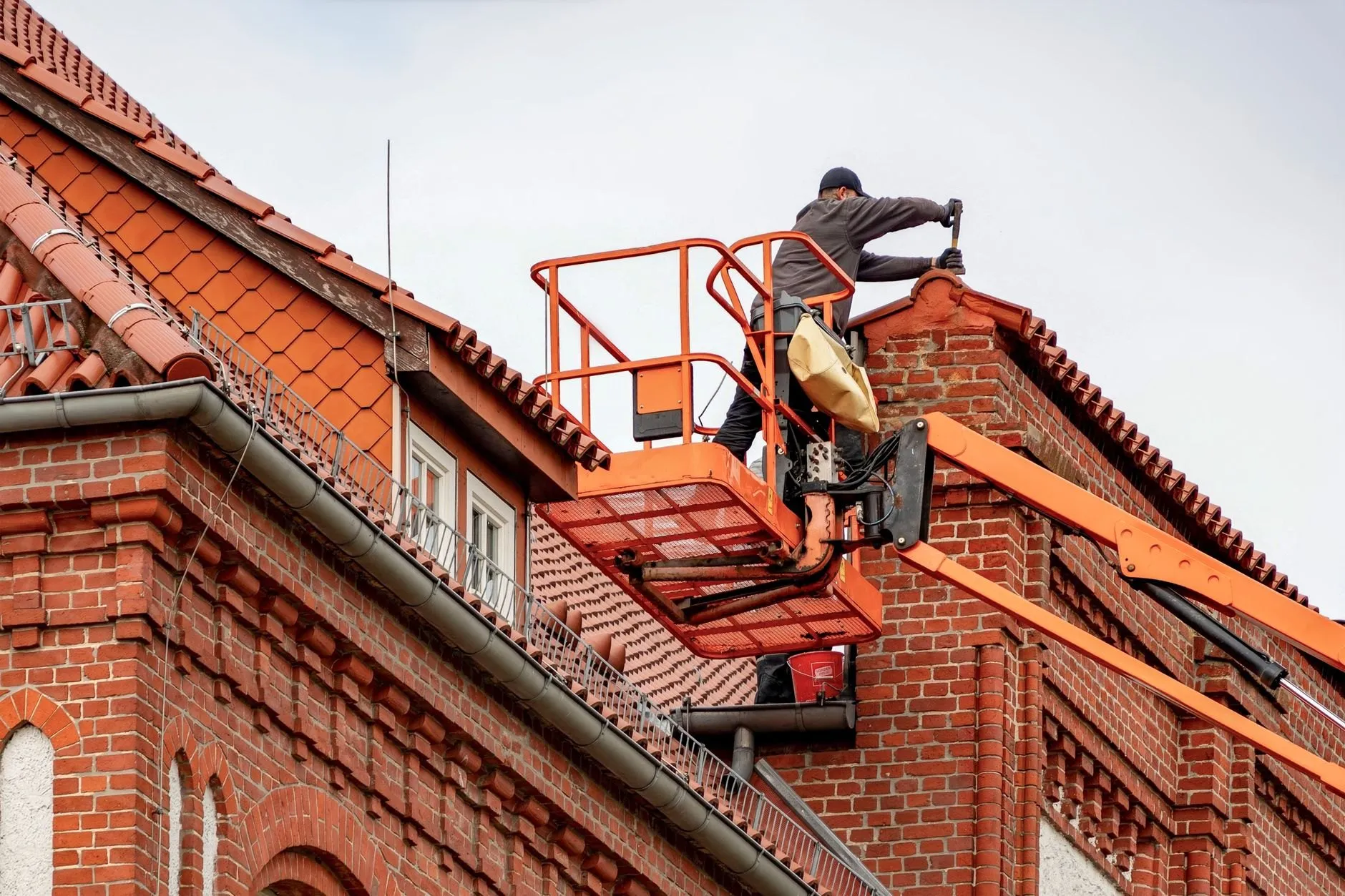 Flashing, Chimney and Skylight Repair
